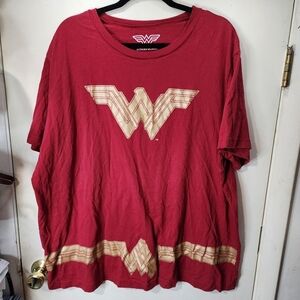 Wonder Woman DC Comics Red With Gold T-Shirt Plus Size 3X